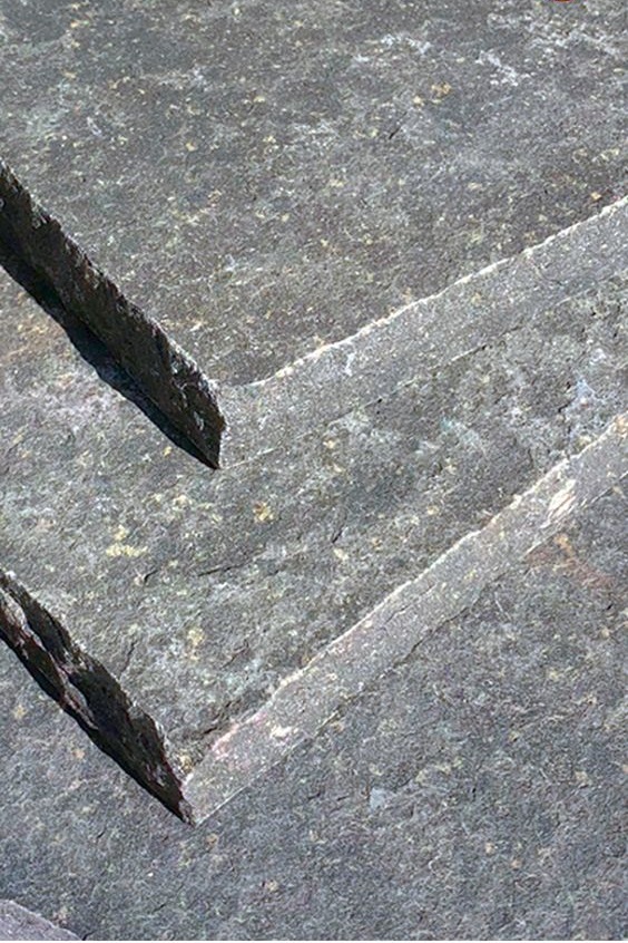 BASALT FLAMED HAND CUT EDGES PAVING